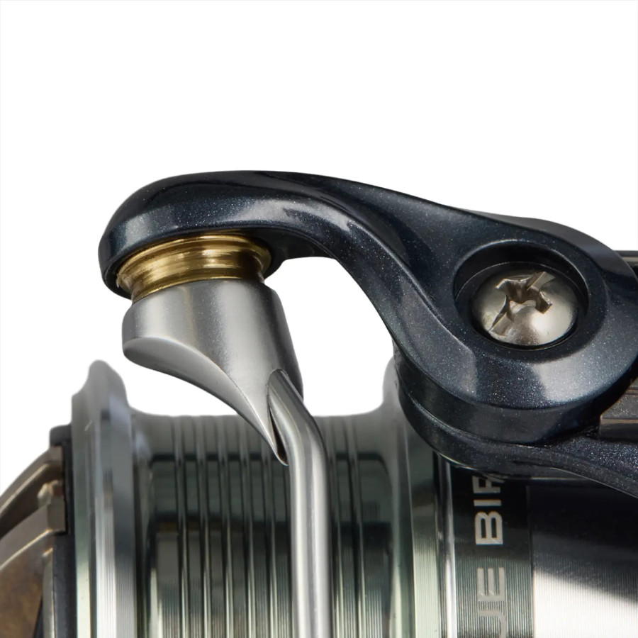 Катушка Favorite Blue Bird 2000S BB20S1 9+1BB Катушка Favorite Blue Bird 2000S BB20S1 9+1BB